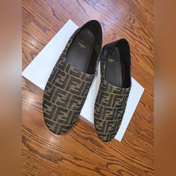 Fendi Men's Black and Brown slideon Loafers size 11 - Picture 1 of 9
